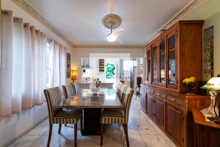 1o. Andar - Sala de jantar de casa à venda com 5 quartos, 220m² em Liberdade, São Paulo