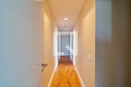 Apartamento para alugar com 268m², 4 quartos e 4 vagas Apartamento para alugar com 268m², 4 quartos e 4 vagasCorredor