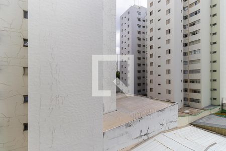 Vista do quarto de kitnet/studio para alugar com 1 quarto, 35m² em Vila Itapura, Campinas