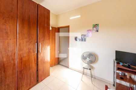 Casa à venda com 350m², 4 quartos e 2 vagasQuarto 3