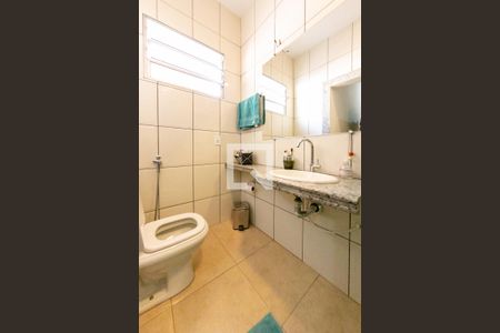 Casa à venda com 350m², 4 quartos e 2 vagasBanheiro da Suíte