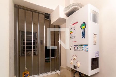 Apartamento à venda com 75m², 2 quartos e sem vagaÁrea de Serviço - Aquecedor