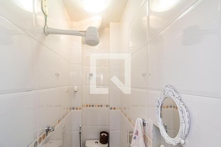 Apartamento à venda com 75m², 2 quartos e sem vagaBanheiro de Serviço - chuveiro