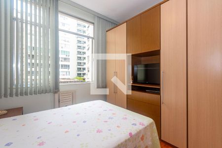 Quarto 1 de apartamento à venda com 2 quartos, 75m² em Copacabana, Rio de Janeiro