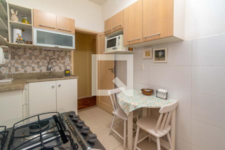 Apartamento à venda com 75m², 2 quartos e sem vagaCozinha