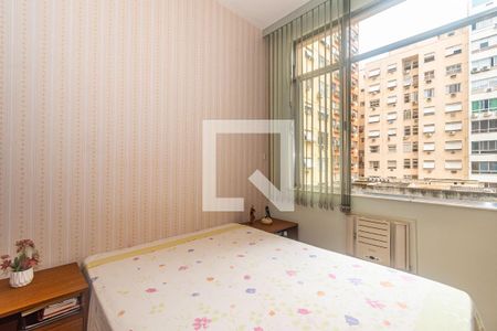 Quarto 1 de apartamento à venda com 2 quartos, 75m² em Copacabana, Rio de Janeiro