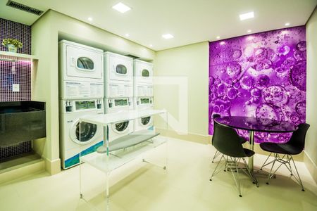Apartamento para alugar com 43m², 1 quarto e 1 vagaÁrea comum - Lavanderia