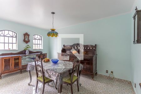 Casa à venda com 280m², 4 quartos e 4 vagasCopa Cozinha