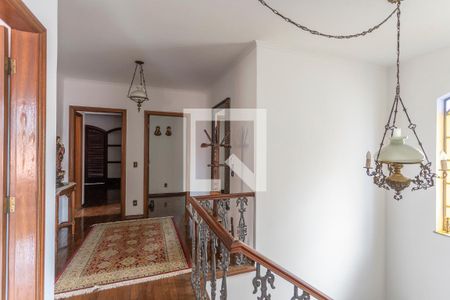 Casa à venda com 280m², 4 quartos e 4 vagasCorredor