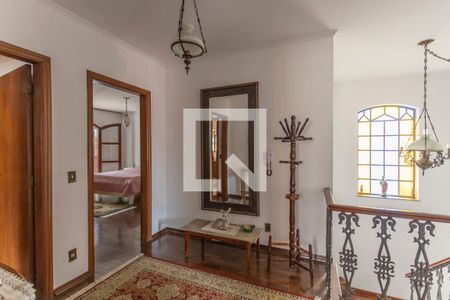 Casa à venda com 280m², 4 quartos e 4 vagasCorredor