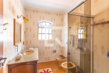 Casa à venda com 280m², 4 quartos e 4 vagasBanheiro Social