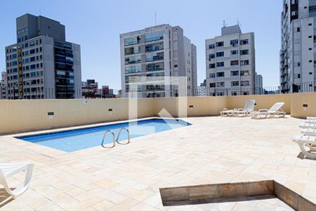 Studio para alugar com 30m², 1 quarto e sem vaga Studio para alugar com 30m², 1 quarto e sem vagaÁrea comum - Piscina