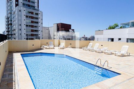 Studio para alugar com 30m², 1 quarto e sem vaga Studio para alugar com 30m², 1 quarto e sem vagaÁrea comum - Piscina