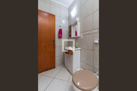 Casa à venda com 205m², 3 quartos e 3 vagasBanheiro Social
