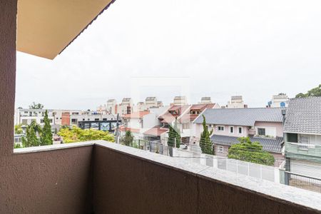 Casa à venda com 205m², 3 quartos e 3 vagasVaranda da Suite