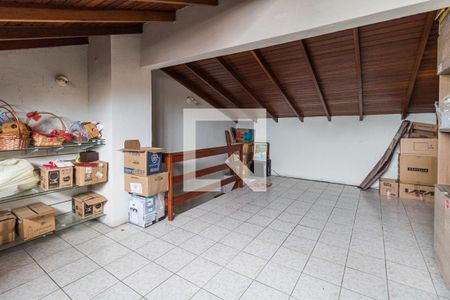 Casa à venda com 205m², 3 quartos e 3 vagasMansarda