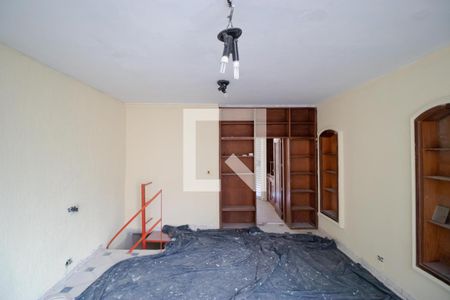 Casa à venda com 250m², 2 quartos e 2 vagasEscritório