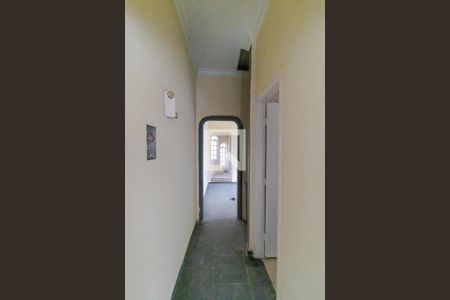 Casa à venda com 250m², 2 quartos e 2 vagasCorredor