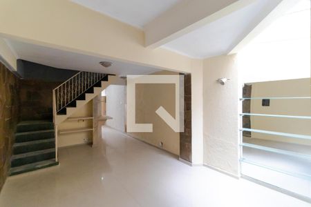 Sala 01 de casa à venda com 2 quartos, 250m² em Centro, Campinas