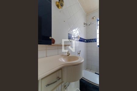 Casa à venda com 250m², 2 quartos e 2 vagasBanheiro 01