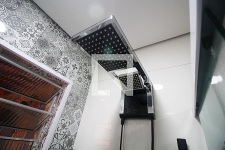 Casa à venda com 100m², 3 quartos e 4 vagasBanheiro da Suíte