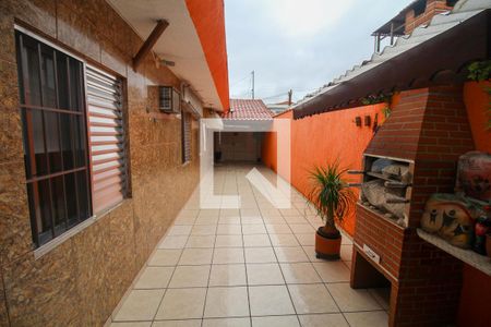 Casa à venda com 100m², 3 quartos e 4 vagasQuintal