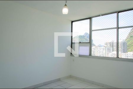 Apartamento à venda com 96m², 3 quartos e 1 vagaQuarto 2