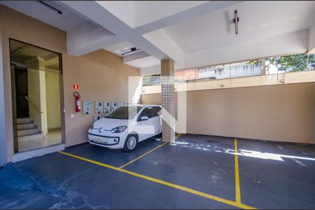 Garagem de apartamento para alugar com 3 quartos, 70m² em Padre Eustáquio, Belo Horizonte