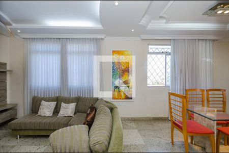 Sala de apartamento para alugar com 3 quartos, 70m² em Padre Eustáquio, Belo Horizonte