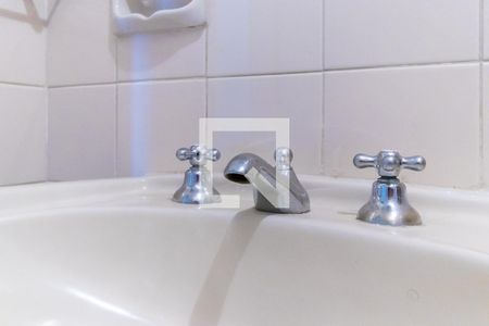 Apartamento à venda com 71m², 2 quartos e 1 vagaBanheiro social