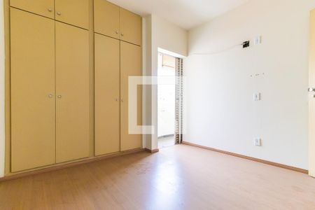 Apartamento à venda com 71m², 2 quartos e 1 vagaQuarto 2