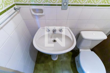 Apartamento à venda com 71m², 2 quartos e 1 vagaBanheiro social