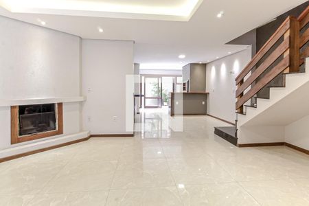 Sala de casa à venda com 3 quartos, 230m² em Sarandi, Porto Alegre