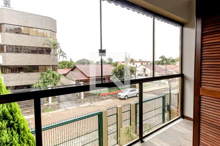 Casa à venda com 230m², 3 quartos e 3 vagas Casa à venda com 230m², 3 quartos e 3 vagasSacada da siíte