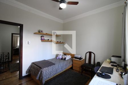 Casa à venda com 500m², 4 quartos e 8 vagasSuíte 3 