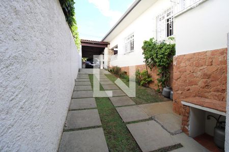 Casa à venda com 500m², 4 quartos e 8 vagasQuintal/Garagem 