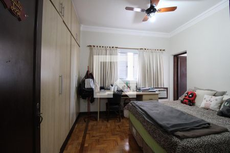 Casa à venda com 500m², 4 quartos e 8 vagasSuíte 2 