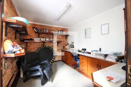 Casa à venda com 500m², 4 quartos e 8 vagasEscritório 