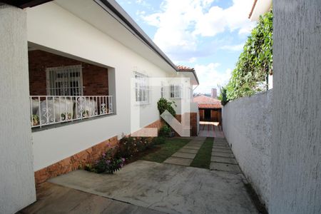 Casa à venda com 500m², 4 quartos e 8 vagasQuintal/Garagem 