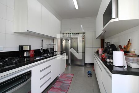 Casa à venda com 500m², 4 quartos e 8 vagasCozinha 