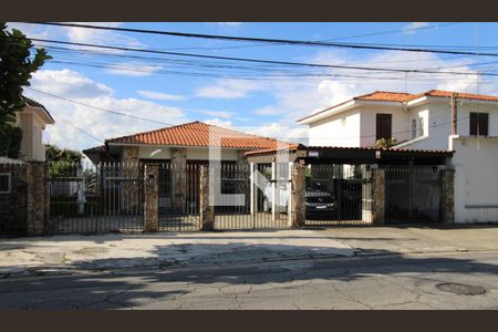 Casa à venda com 500m², 4 quartos e 8 vagasFachada 