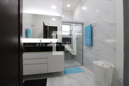 Casa à venda com 500m², 4 quartos e 8 vagasBanheiro social 