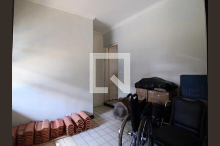 Casa à venda com 500m², 4 quartos e 8 vagasEdícula - quarto 