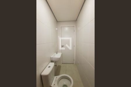Banheiro de kitnet/studio para alugar com 1 quarto, 20m² em Rudge Ramos, São Bernardo do Campo