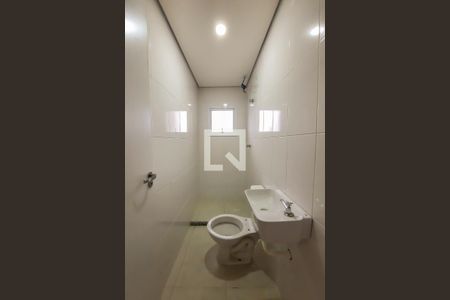 Banheiro de kitnet/studio para alugar com 1 quarto, 20m² em Rudge Ramos, São Bernardo do Campo