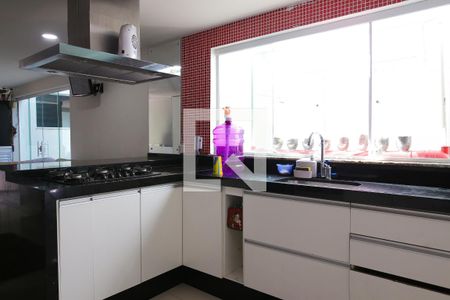 Casa à venda com 250m², 5 quartos e 2 vagasCozinha