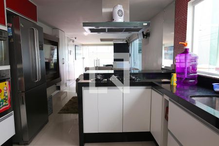 Casa à venda com 250m², 5 quartos e 2 vagasCozinha