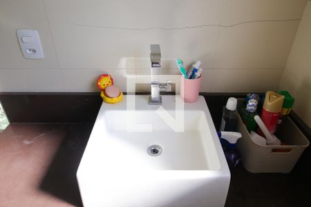 Casa à venda com 250m², 5 quartos e 2 vagasSuite