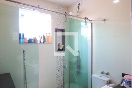 Casa à venda com 250m², 5 quartos e 2 vagasBanheiro 2