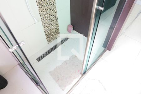 Casa à venda com 250m², 5 quartos e 2 vagasSuite